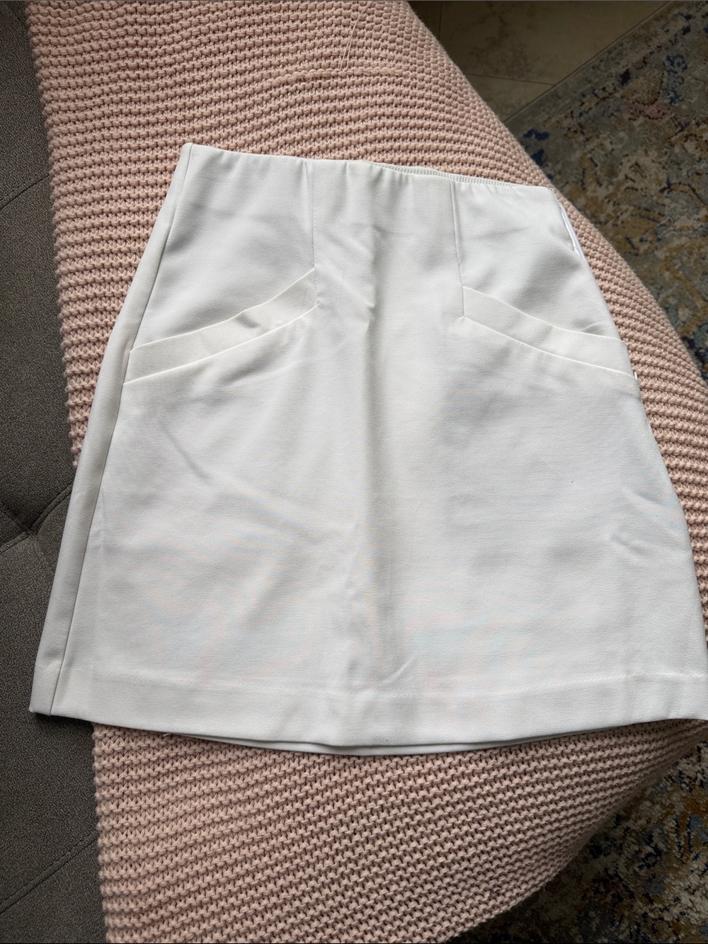 Express White Mini Skirt with pockets